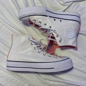 PLATFORM CONVERSE!! 💗 Only worn once! They were too big for me:(